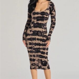 Elegant Tie-Dye Long Sleeve Dress